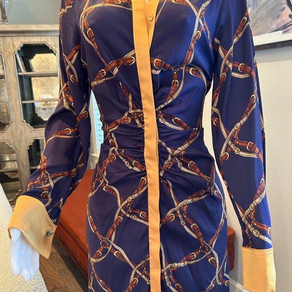 Elegant Navy and Gold Chain Print Dress - Picture 3 of 9